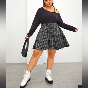 SHEIN CURVE Black & White Plaid Skater Skirt🦋 NWOT